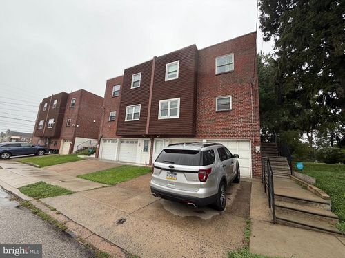 2248 Faunce St, PHILADELPHIA, PA, 19152-4020 | Card Image