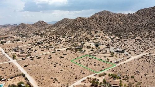 5545 Red Ryder Rd, Pioneertown, CA, 92268 | Card Image