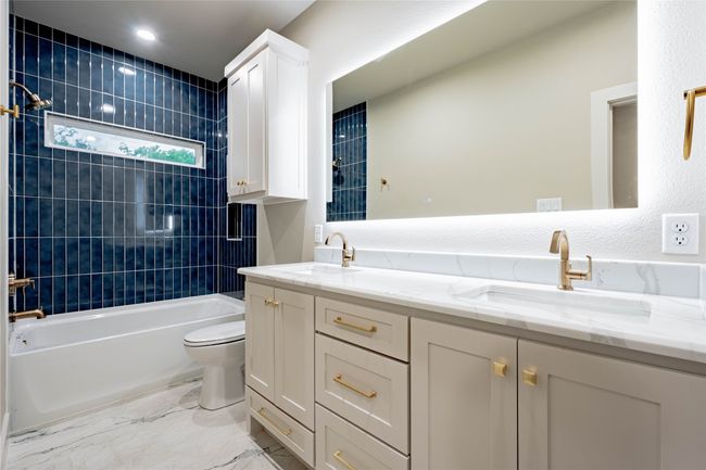 85 Isle Of View Dr, House other with 5 bedrooms, 4 bathrooms and null parking in Tool TX | Image 13