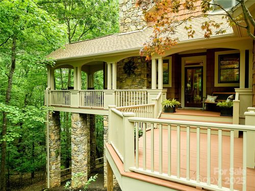 201 W Chimney Xing, Hendersonville, NC, 28739-8987 | Card Image