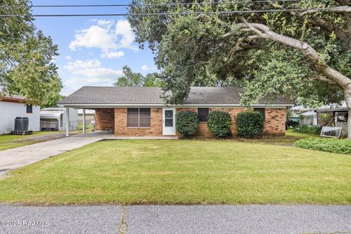 713 N Severin St, Erath, LA, 70533-3015 | Card Image