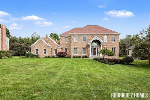 2246 Cascade Lakes Cir Se, Grand Rapids, MI, 49546-6613 | Card Image