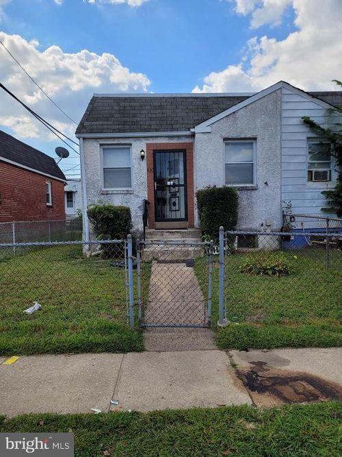 930 Pine Rd, SHARON HILL, PA, 19079-1814 | Card Image