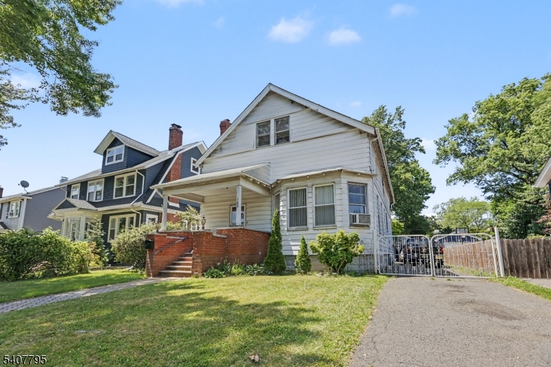 Residential in South Orange Village Twp. 3
