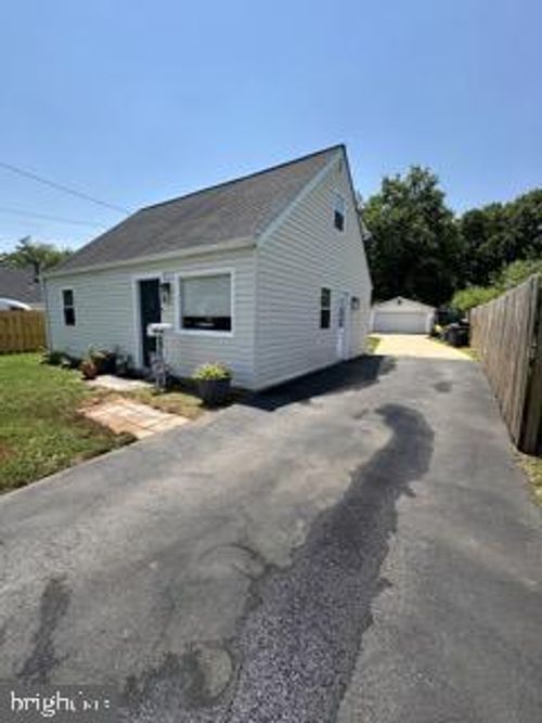 103 Colfax Dr, MANASSAS PARK, VA, 20111-2042 | Card Image