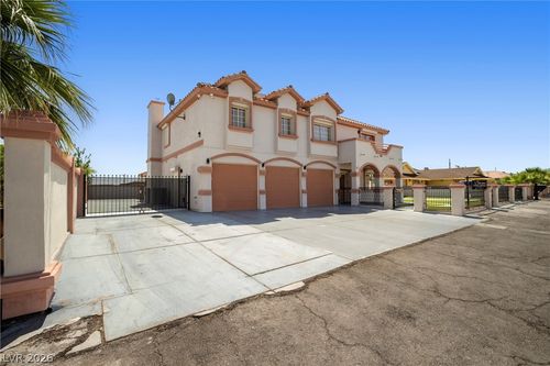 3440 Cox St, North Las Vegas, NV, 89032-7716 | Card Image