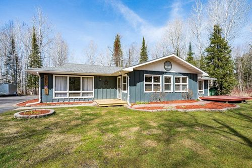 3863 E Karky Rd, Superior, WI, 54880-8070 | Card Image