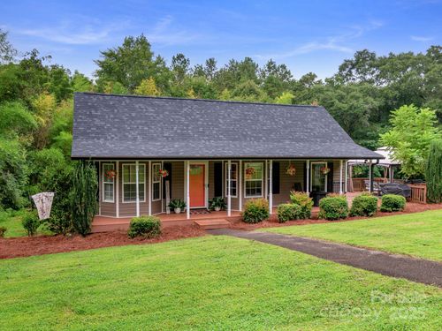 2578 Laboratory Rd, Lincolnton, NC, 28092-7031 | Card Image