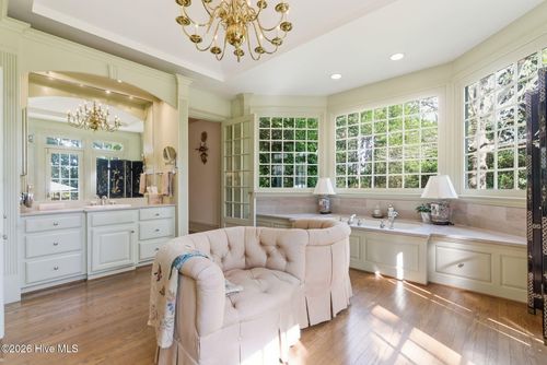 200 Hollycrest Dr, Pinehurst, NC, 28374-9865 | Card Image