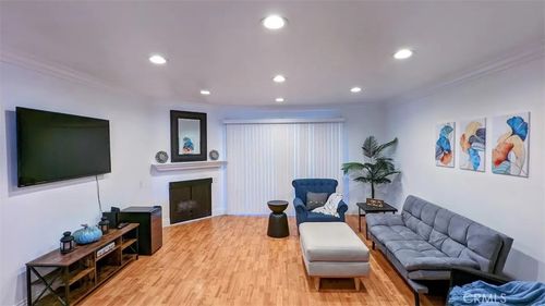 2875 S Fairview St, Santa Ana, CA, 92704-7709 | Card Image