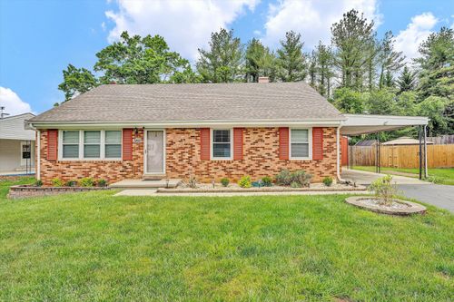 3166 Galloway Dr, Roanoke, VA, 24018-3220 | Card Image