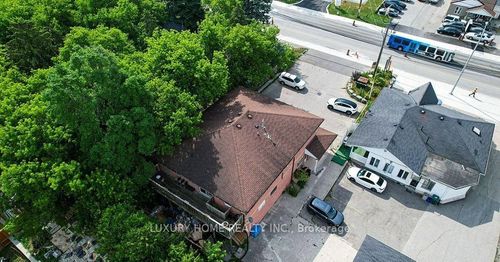 main-floor-only-186 King Rd, Richmond Hill, ON, L4E2W1 | Card Image