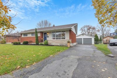 759 St Albans Cres, House other with 3 bedrooms, 1 bathrooms and 6 parking in Woodstock ON | Image 1