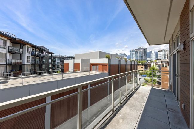 PH7 - 1033 St. Georges Avenue, Condo with 2 bedrooms, 2 bathrooms and 1 parking in North Vancouver BC | Image 14