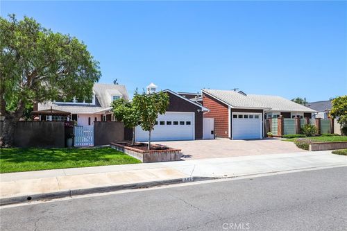 247 23rd St, Costa Mesa, CA, 92627-9113 | Card Image