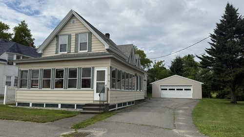 6 Pleasant Street, Fairfield, ME, 04937 | Card Image