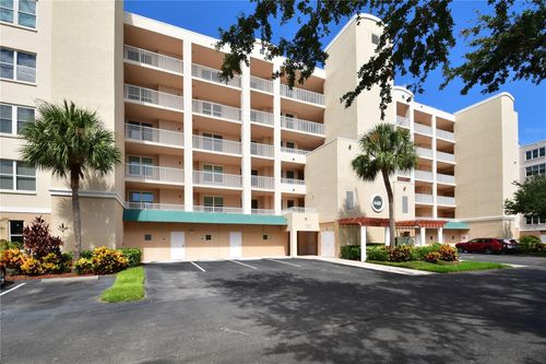 apt-10102-6425 Shoreline Dr, ST PETERSBURG, FL, 33708-4579 | Card Image
