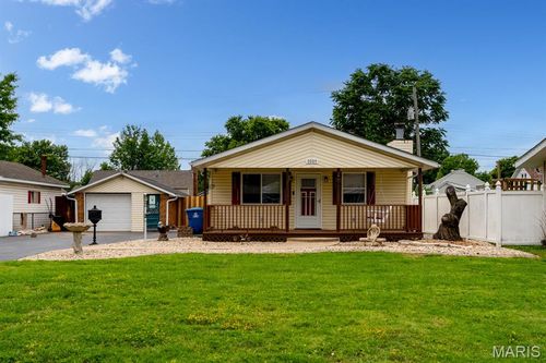 3009 Warren Ave, Granite City, IL, 62040-5845 | Card Image