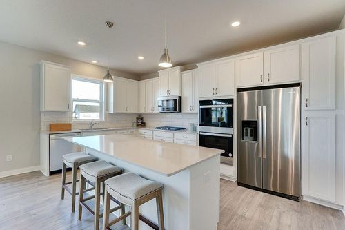 711 Winterberry Ln, Waconia, MN, 55387 | Card Image