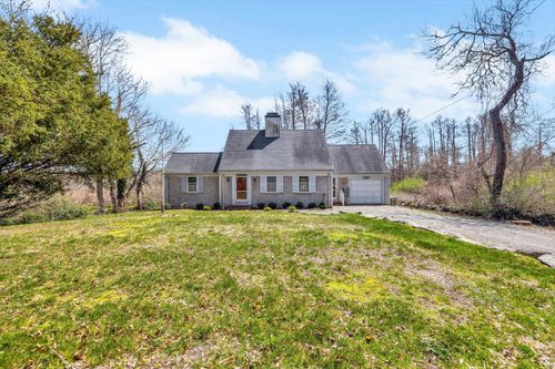 55 South St, East Dennis, MA, 02641-4424 | Card Image