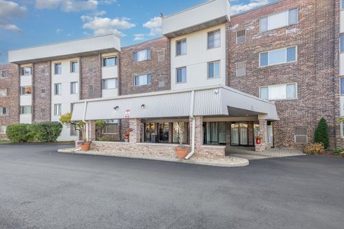 apt-101-841 N York St, Elmhurst, IL, 60126-1248 | Card Image