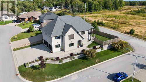 5 Zephyr Hts, North Bay, ON, P1A0E9 | Card Image