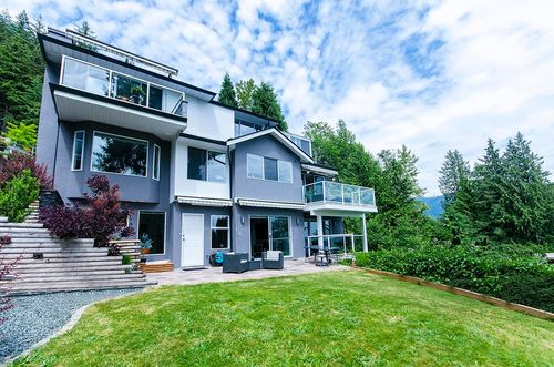 1241 Coleman St, North Vancouver, BC, V7K3C2 | Card Image