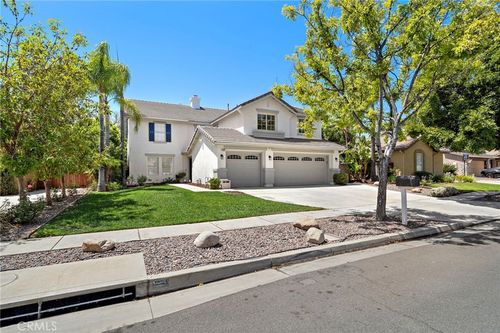 444 Appleby St, Corona, CA, 92881 | Card Image