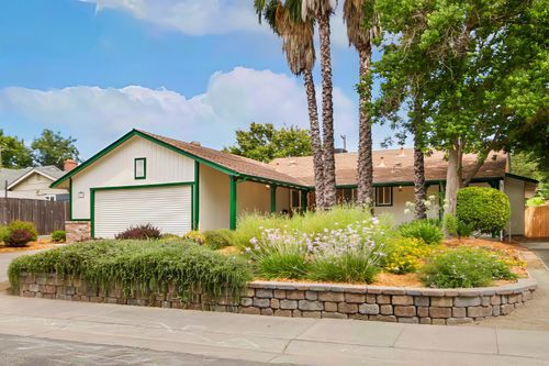 3740 Kimberly Way, Carmichael, CA, 95608-2917 | Card Image