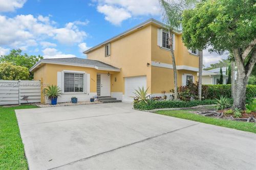 14515 Sw 139th Avenue Cir E, Miami, FL, 33186-7246 | Card Image