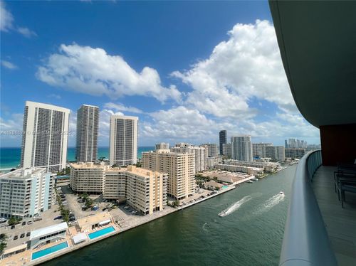 t2202-2600 E Hallandale Beach Blvd, Hallandale Beach, FL, 33009-4876 | Card Image