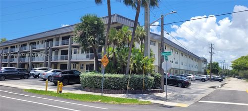 apt-106-270 Layne Blvd, Hallandale Beach, FL, 33009-5774 | Card Image
