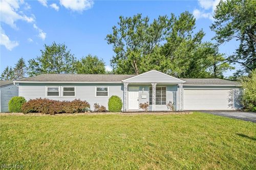 6142 Mark Dr, Bedford Heights, OH, 44146-3923 | Card Image