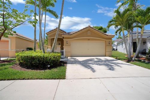 899 Phoenix Way, Weston, FL, 33327-2420 | Card Image