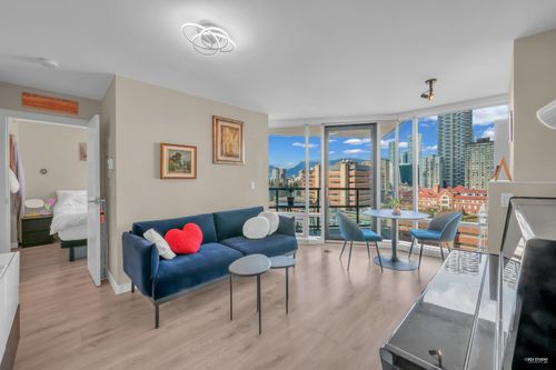 1501-1003 Burnaby St, Vancouver, BC, V6E4R7 | Card Image