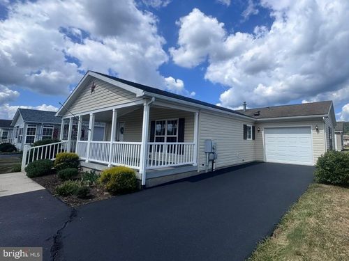 7 Mockingbird Ct, BECHTELSVILLE, PA, 19505-9081 | Card Image