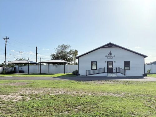 400 W Sioux Rd, Donna, TX, 78537-4025 | Card Image