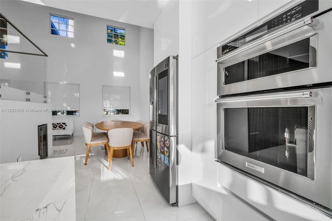 942 Lavender Cir, House other with 4 bedrooms, 3 bathrooms and null parking in Weston FL | Image 24