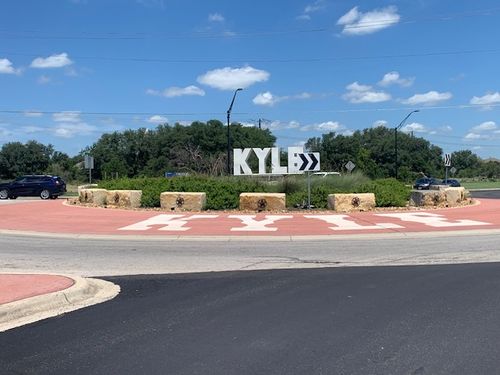 1503 N Burleson St, Kyle, TX, 78640-5375 | Card Image