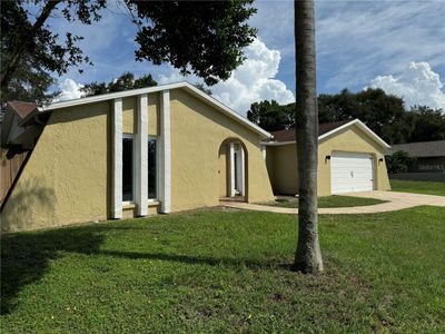 8652 Candlewick Lane, House other with 2 bedrooms, 2 bathrooms and null parking in Port Richey FL | Image 3