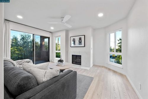 301-3751 Harrison St, Oakland, CA, 94611-5007 | Card Image