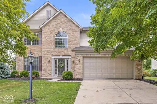 5931 Sandalwood Dr, Carmel, IN, 46033-8217 | Card Image