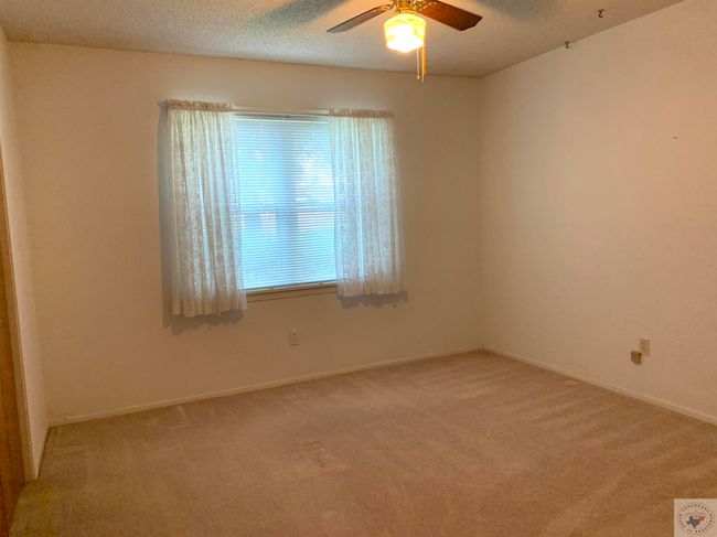 318 W Cypress St, House other with 3 bedrooms, 2 bathrooms and null parking in Bloomburg TX | Image 12