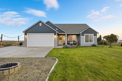 765 Kent Way, Eltopia, WA, 99330-5009 | Card Image