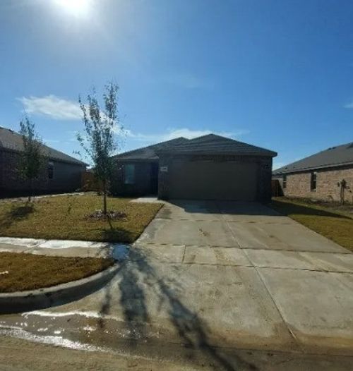 1425 Waverley Dr, Greenville, TX, 75402-7617 | Card Image