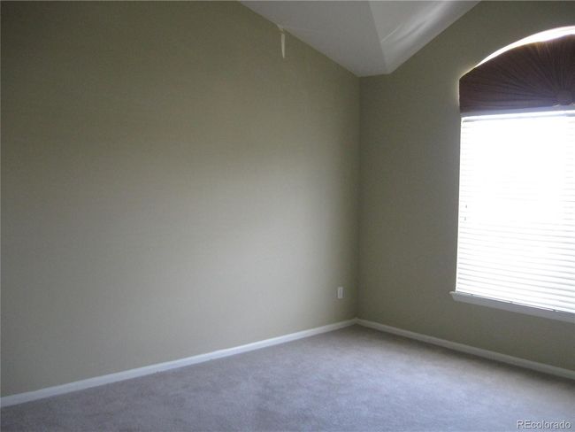8338 Stonybridge Cir, Townhouse with 2 bedrooms, 3 bathrooms and 2 parking in Highlands Ranch CO | Image 18