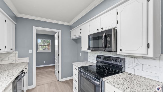 10 Vernon St, House other with 4 bedrooms, 2 bathrooms and null parking in Hooks TX | Image 12