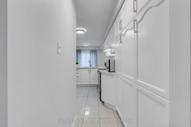44 Bramfield St, House attached with 4 bedrooms, 3 bathrooms and 1 parking in Brampton ON | Image 6