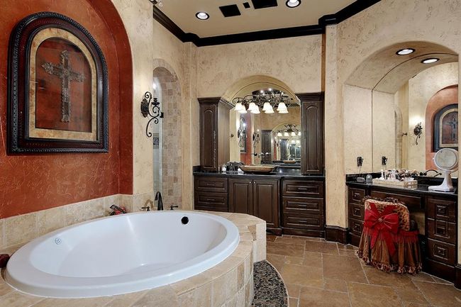 27410 Shores Ct, House other with 6 bedrooms, 7 bathrooms and 4 parking in Spring TX | Image 21