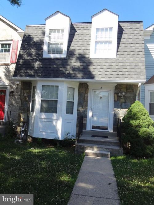 8 Hunters Gate Ct, SILVER SPRING, MD, 20904-1826 | Card Image